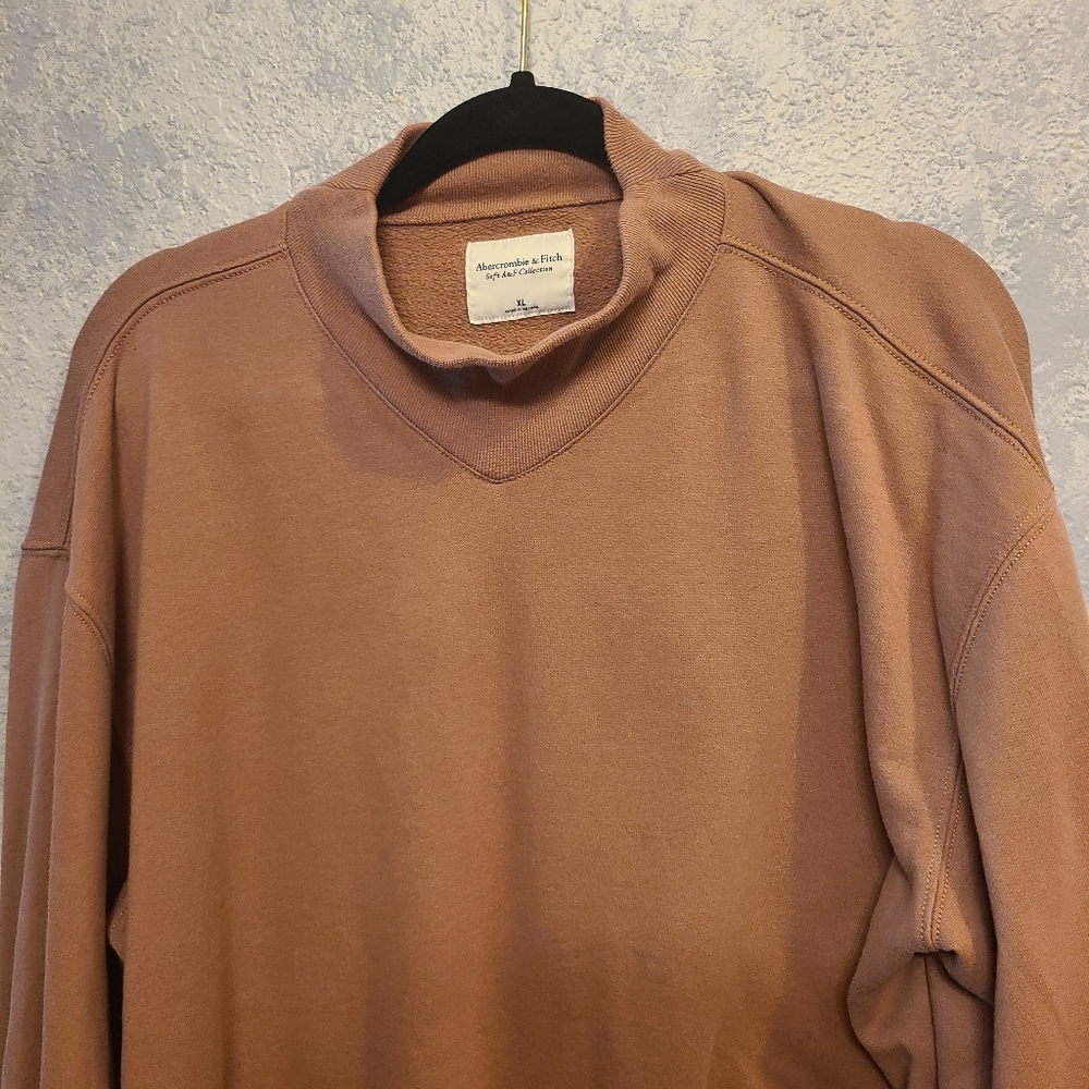 Abercrombie &Fitch Turtle neck crew (XL)